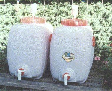 Graf tanks and airlocks for fermentation
